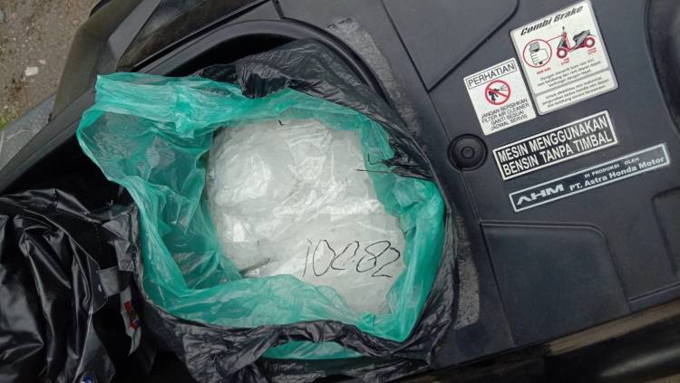 Pengedar Sabu 800 Gram Ditangkap Saat Mengendarai Motor