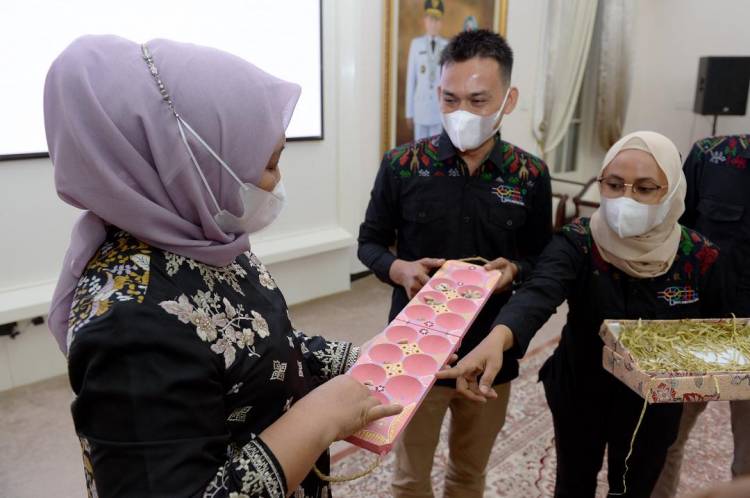 Nawal Lubis Dukung Pelestarian  Permainan Tradisional di Sumut