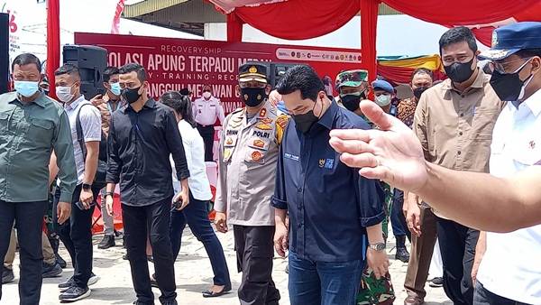 Kapolres Pelabuhan Belawan Dampingi Kunker 2 Menteri Tinjau Isoter Terapung