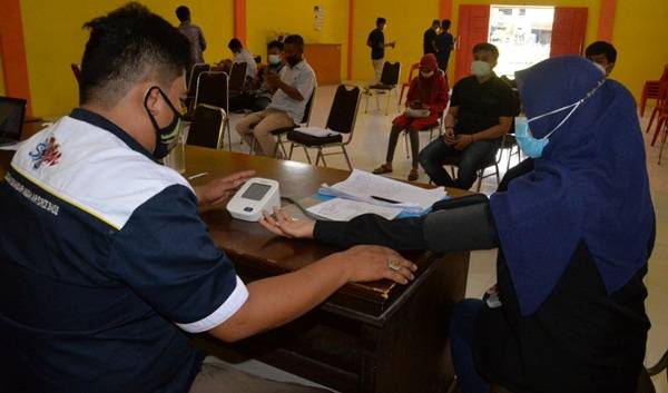 Vaksinasi Dosis ke 2 Dilaksanakan Satgas Covid Lanud SIM di Kecamatan Blang Bintang