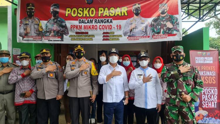 Dukung Prokes Dalam Kegiatan Perekonomian Kapolres dan Forkopimda Simalungun Giat Vaksinasi Massal Di Pasar Baru Serbelawan