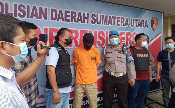 Sebelum Membunuh Ayah dan Abang, Arsad Suguhkan Korban dengan  Kopi Bercampur Racun