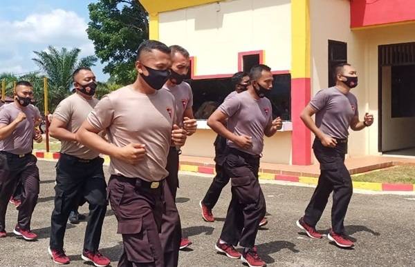 Batalyon C Pelopor Brimob Sumut Rutinkan Oraum Siang
