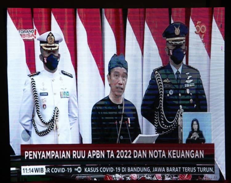 Dengan Agenda Mendengarkan Pidato Presiden RI Terkait Penyampaian RUU APBN 2022, Wali Kota Medan Mengikuti Rapat Paripurna DPRD Medan