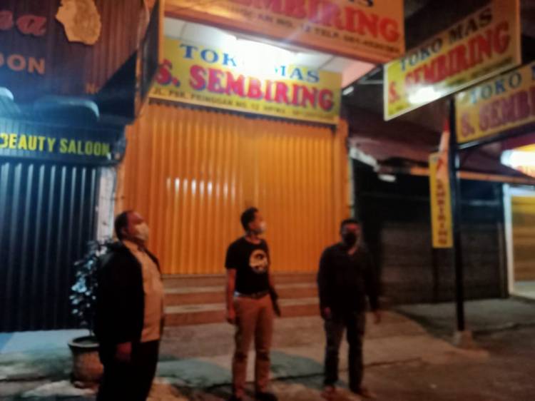 Dipimpin Kanit Reskrim | Tekab Polsek Medan Baru Patroli Malam Hari