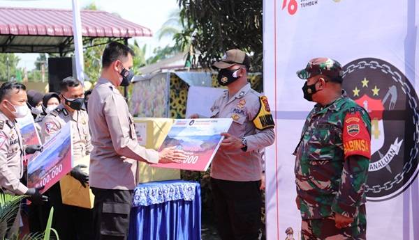 Alumni Akpol 94 Tunggal Panaluan Bantu Warga Terdampak Covid-19