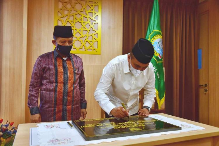 Resmikan Integrated Laboratory Wahdatul Ulum UIN Sumut, Edy Rahmayadi Berharap Dapat Menjadi Kebanggaan Sumut