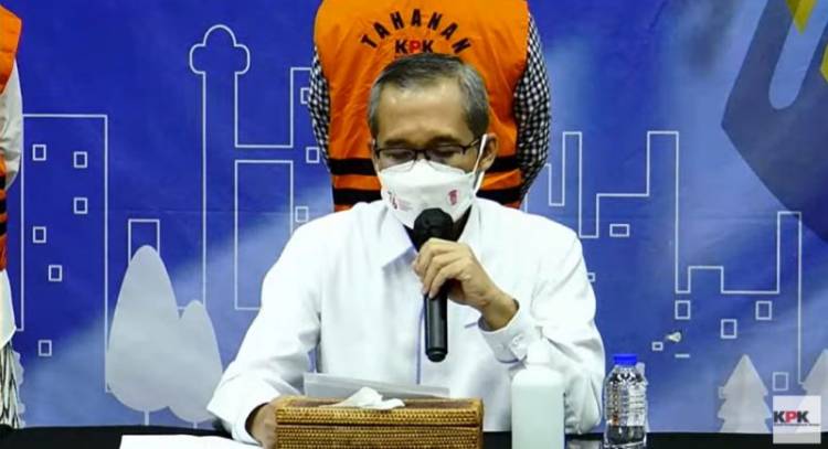 KPK : Bupati Probolinggo dan Suaminya Ditetapkan Sebagai Tersangka