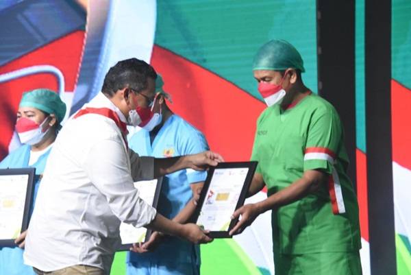 RSPAD Gatot Soebroto Terima Bantuan Dua Unit Ambulans Dari PT Pegadaian