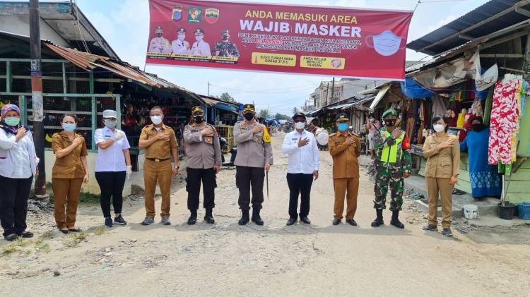 Dukung PPKM Level 3 Kapolres Simalungun dan Wakil Bupati Cek Posko Pasar di Serbelawan