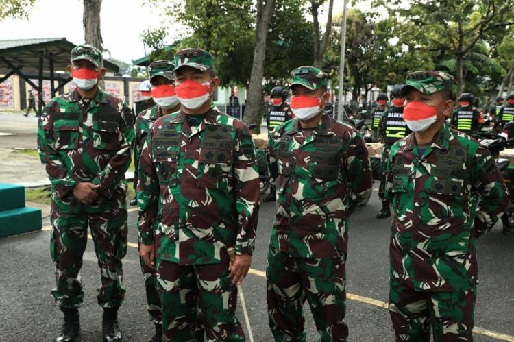 Meriahkan HUT RI Ke-76, Pangdam I/BB Salurkan 1000 Paket Sembako Kepada Masyarakat