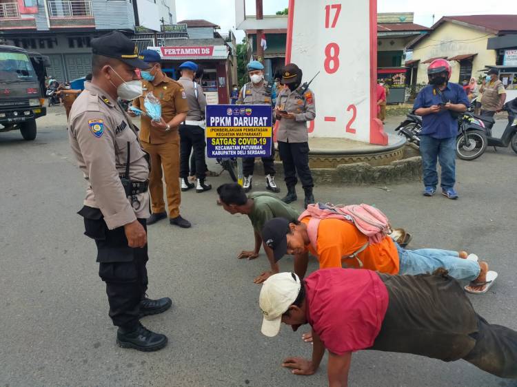 Langgar Prokes, Polsek Patumbak Tindak Dengan Menyayikan Lagu Indonesia Raya