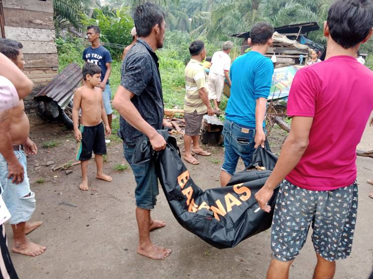 Dua Hari Hanyut, Bocah 3 Tahun Di Temukan Mengapung Bersama Debok Pisang