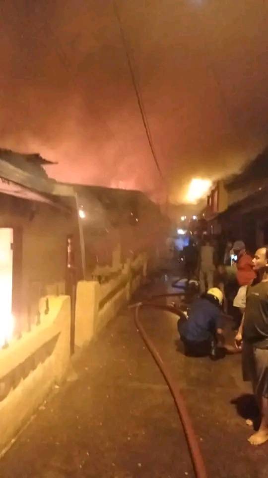 Lima Rumah Musnah Terbakar Empat Orang Sekeluarga Tewas