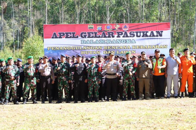 Kapolres Simalungun dan Dandim 0207/Simalungun Pimpin Apel Gelar Pasukan Penanggulangan Bencana Karhutla