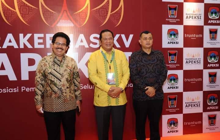 Walikota Irsan Efendi Nasution SH Hadiri Welcome Dinner Rakernas XV Apeksi 2022