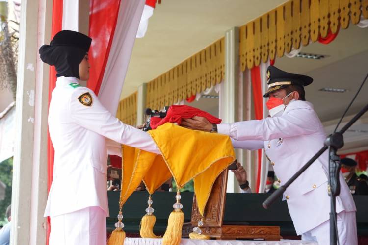 Upacara Detik-Detik Proklamasi  HUT RI Ke-77 Di Tebingtinggi Berlangsung Khidmat