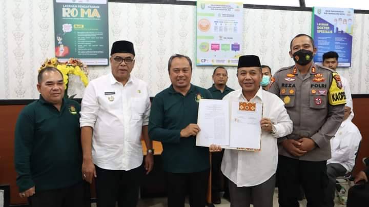 Bupati Madina Hadiri Penandatanganan Kerjasama Baznas dan RSUD Panyabungan