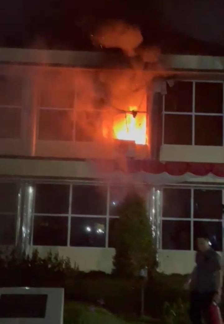 Breaking News, Gedung Dit Krimsus Poldasu Terbakar