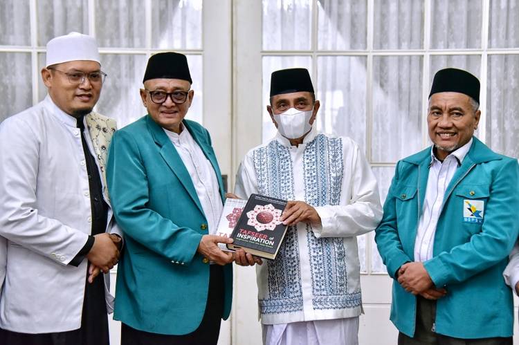 Pesantren Diharapkan Terus Lahirkan Mujahid Pembela Kebenaran