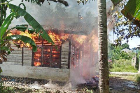 Rumah Terbakar,  Nenek Tewas Terpanggang