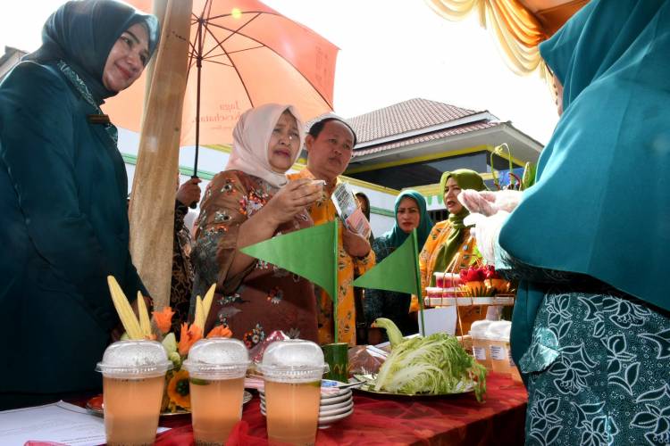 Nawal Lubis Ingatkan Perkembangan Teknologi Tuntut Kreativitas dan Inovasi Kader