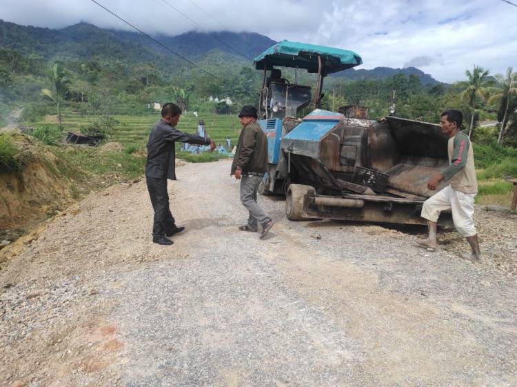Fraksi PDIP DPRD Humbahas Puji Kemajuan Pembangunan Infrastruktur di Era Dosmar