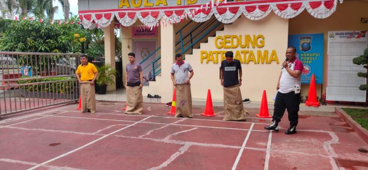 Gelar Sejumlah Perlombaan, Polsek Medan Kota Semarakkan Penyambutan HUT Kemerdekaan RI Ke 77 Tahun