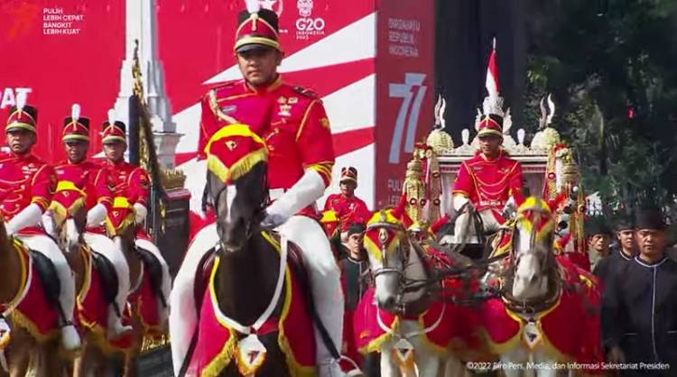 Kirab Budaya Warnai Prosesi Upacara HUT Ke-77 Republik Indonesia