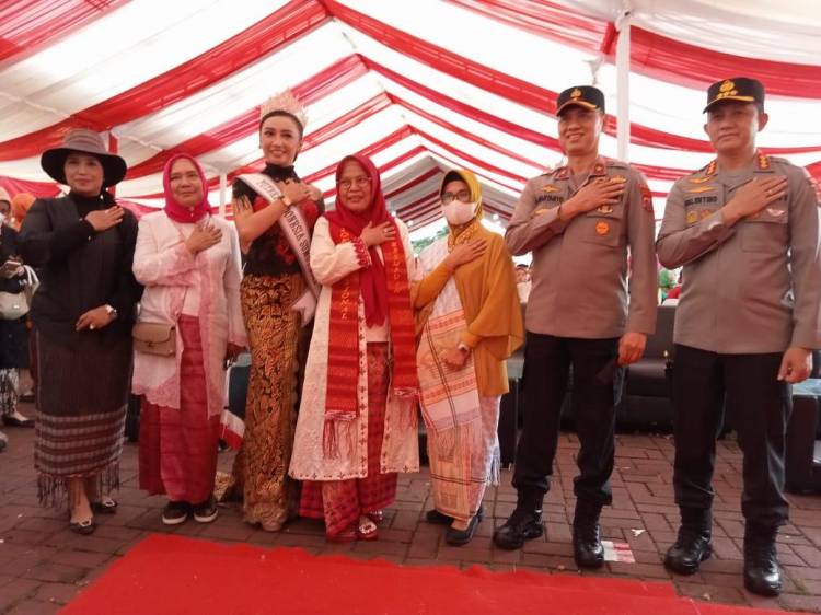 Parade & Gebyar Kebaya Nasional, Ketum RKLA : Bangkitlah perempuan Indonesia!