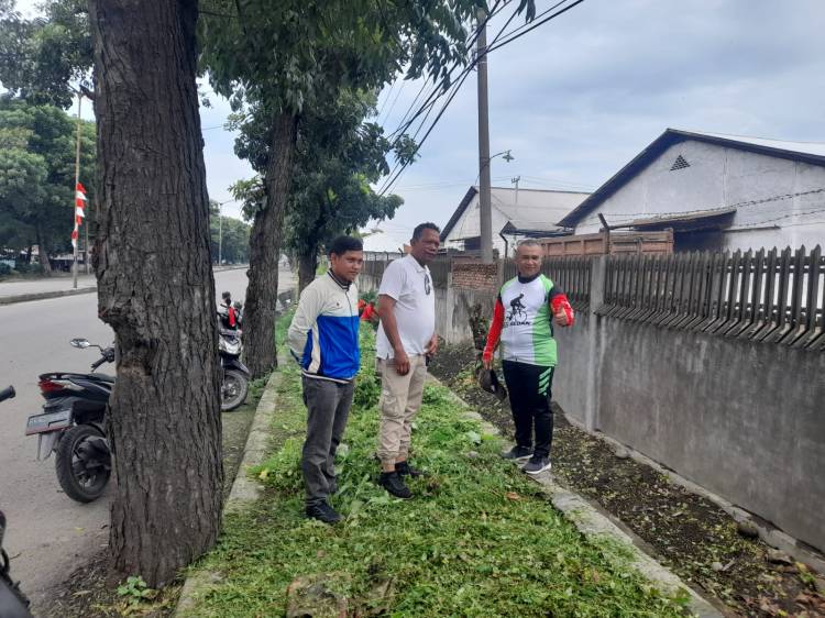 Kecamatan Medan Labuhan Normalisasi Drainase di Kelurahan Besar