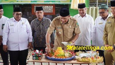 Resmikan Musholla MTs N 3 Langkat, Syah Afandin Didoakan Terus Jadi Pemimpin Amanah