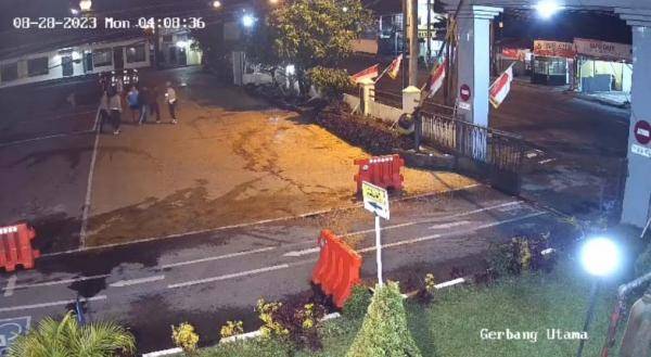 Viral..!!! Rekaman CCTV Kapolres Dairi Pukul Anggota Beredar
