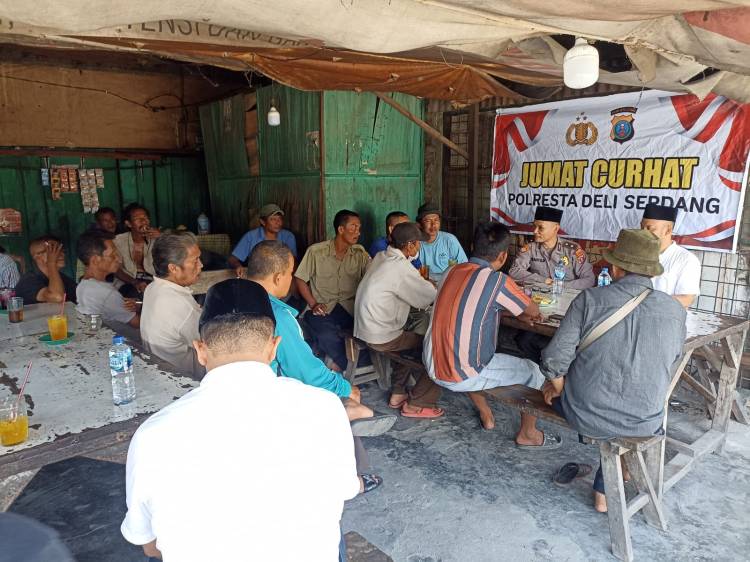 Polresta Deli Serdang Laksanakan Kegiatan Jumat Curhat dengarkan Keluh Kesah Masyarakat.