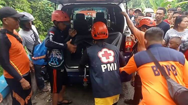 Jenazah Siswa SMK Yang Hanyut di Sungai Tapak Gajah Ditemukan.