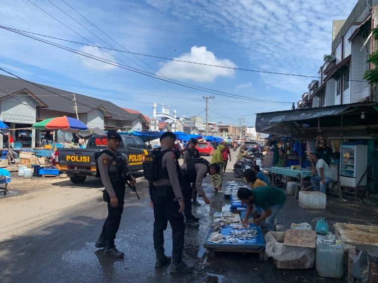 Tim URC Polres Lhokseumawe Patroli di Kawasan Pasar
