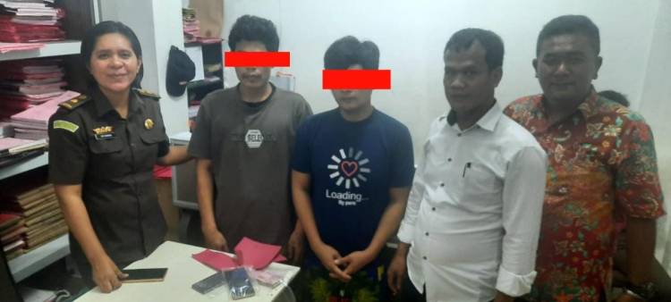 Satreskrim Polres Labuhanbatu Limpahkan 2  Tersangka Kasus TPPO Ke Kejakaaan
