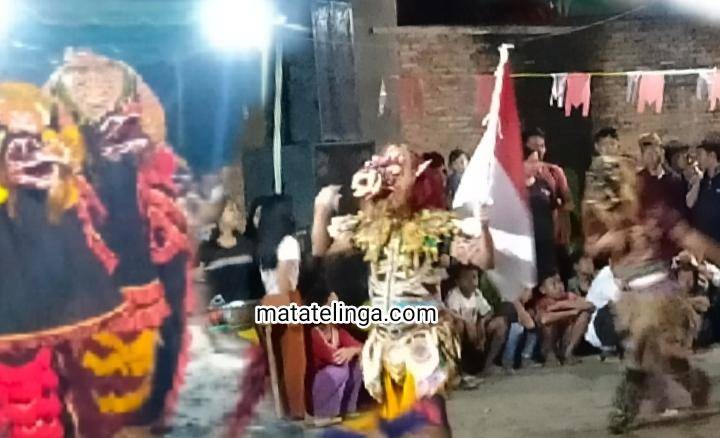 Kesenian Tradisional Kuda Lumping" Puncak Acara HUT RI Ke 78 Dilingkungan VII Sentang Kistim.