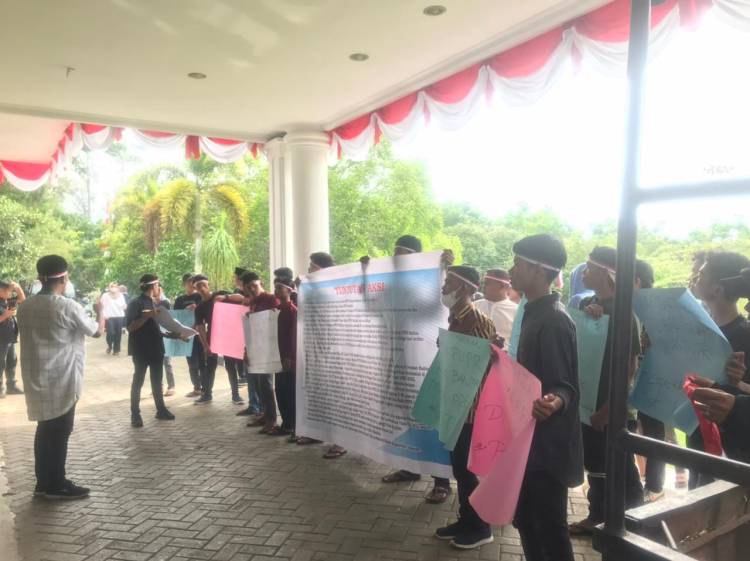 GMPM Demo Jilid III : Kejari Madina Jangan Mandul