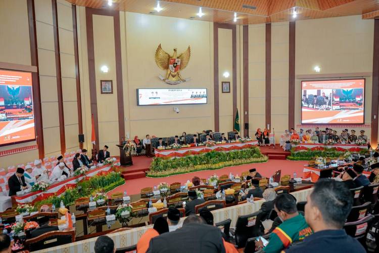 Bobby Nasution Bersama DPRD Dengarkan Pidato Kenegaraan Presiden
