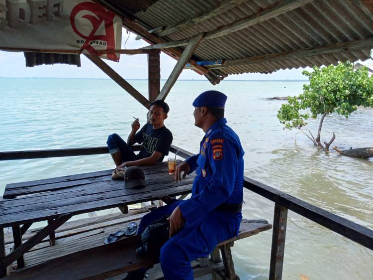 Personel Satpolairud Polres Lhokseumawe Patroli Rutin di Kawasan Pesisir