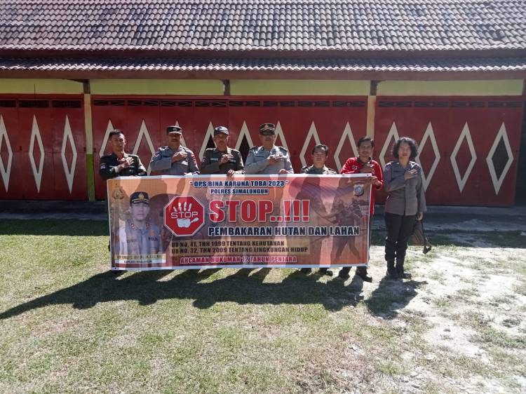 Personel Sat Binmas Polres Simalungun Himbau Masyarakat Tidak Membakar Hutan
