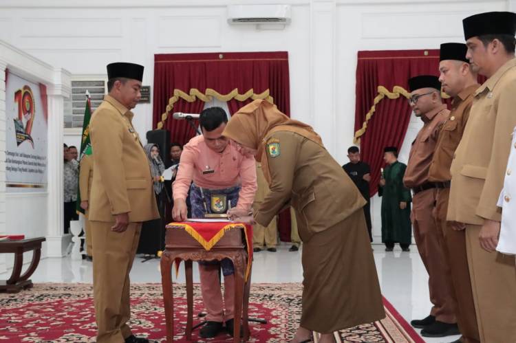 Bupati Sergai Lantik Pejabat di Lingkungan Pembkab Sergai