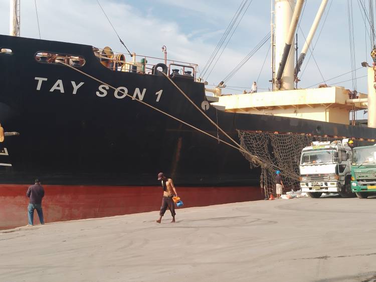 Jatuh dari Truk Beras, Buruh Bongkar Muat Tewas di Belawan