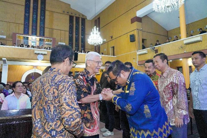 Lepas Kontingen Pesparawi Kota Medan, Pj Sekda Optimis Juara Umum Kembali