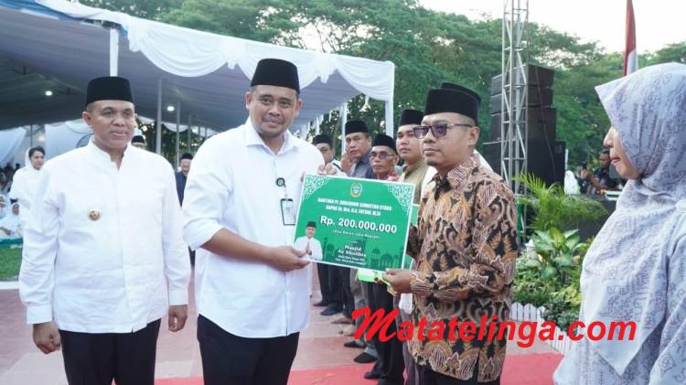 Walikota Medan hadiahkan Umroh kepada Warga Langkat