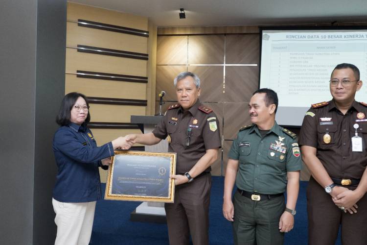 Kejati Sumut Peringkat I Kinerja Terbaik Semester I/2024 Kategori Jumlah Pagu DIPA Kelola Besar