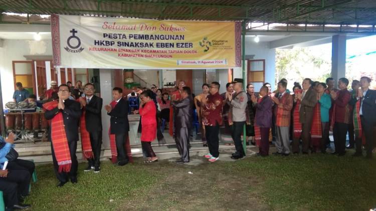 Kapolsek Serbalawan Hadiri Pesta Pembangunan Gereja HKBP Ebenezer: Ajak Jaga Toleransi dan Iklim Politik Sejuk Jelang Pilkada 2024