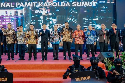 Hadiri Malam Pisah Sambut Kapolda Sumut