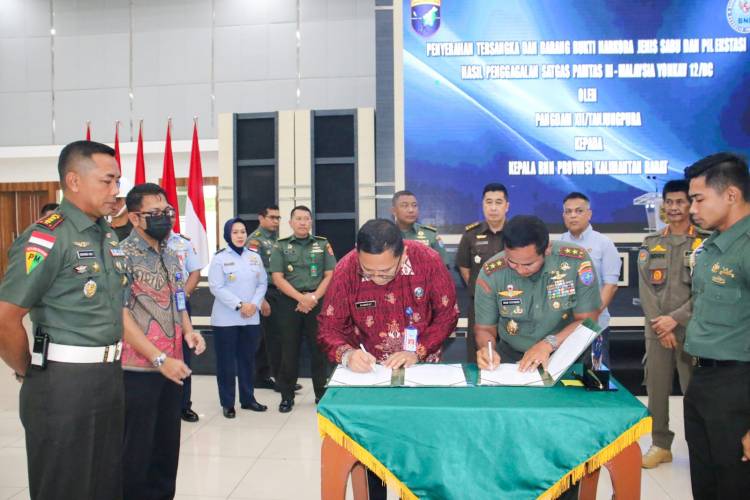 Pangdam XII/Tanjungpura Serahkan Tersangka dan Barang Bukti Narkoba ke BNN Provinsi Kalimantan Barat